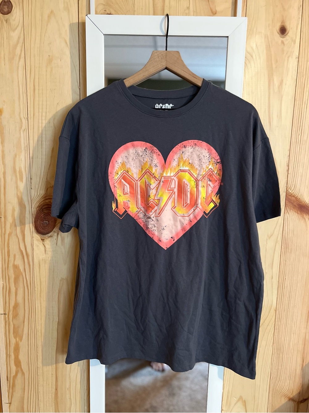 ACDC Graphic Tee 100% Cotton NWOT